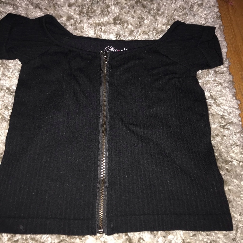 Black Zippered Crop Top